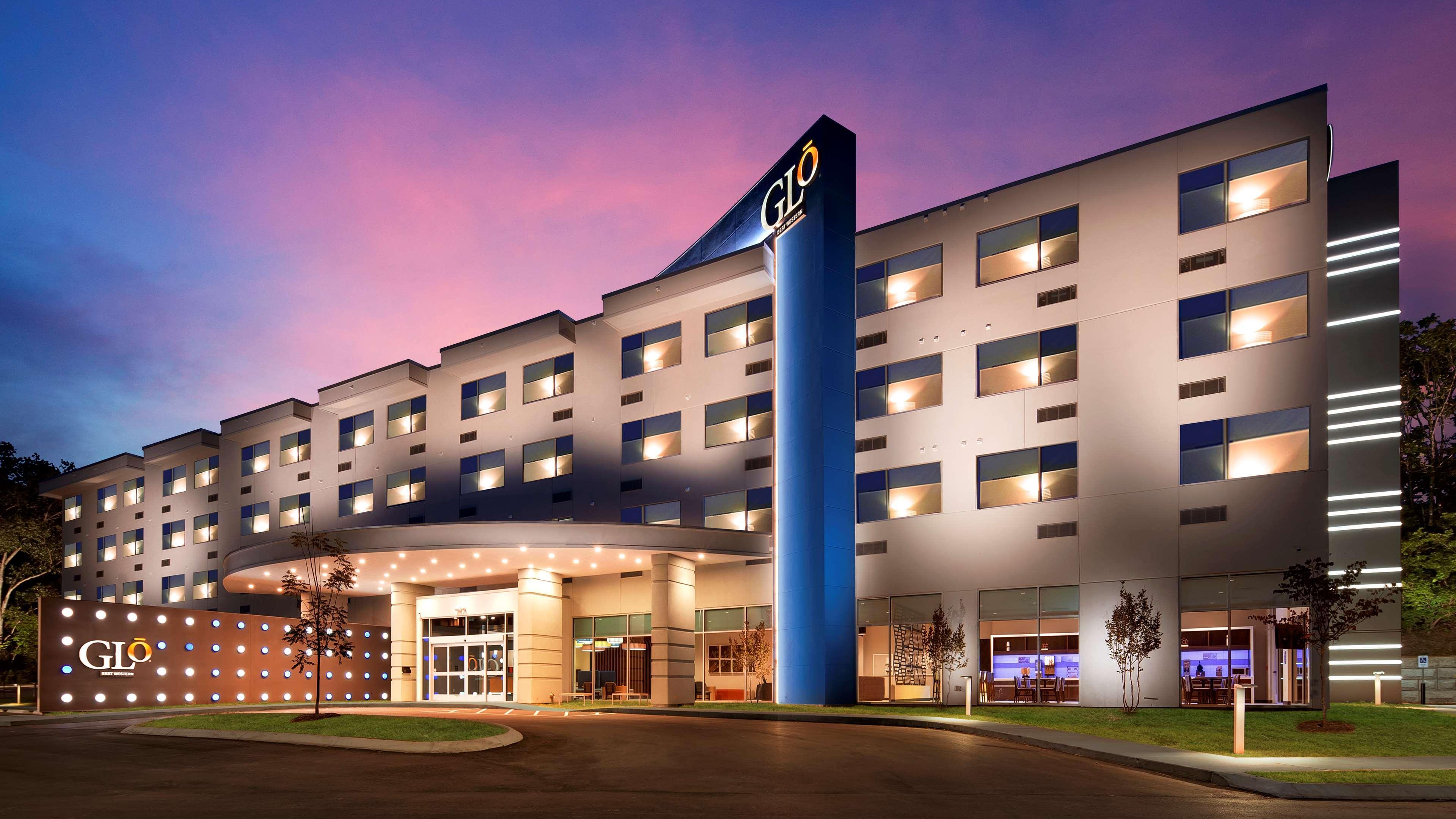 Best Western Plus Spring Inn & Suites Exterior photo